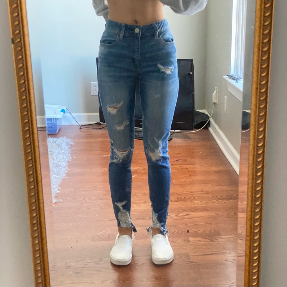 American eagle women’s high rise jeans